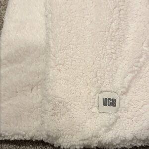 UGG Soft Cream Sherpa Throw